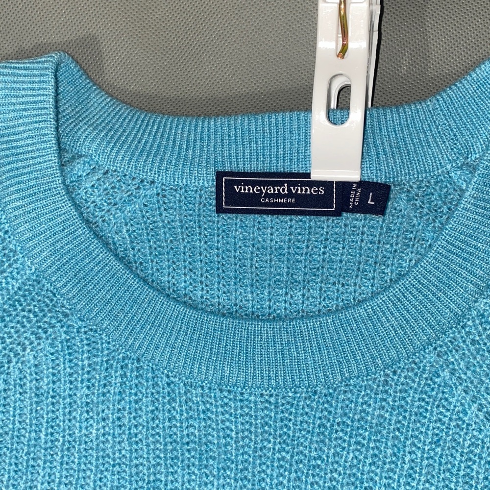 Vineyard Vines Light Aqua Blue Crew Neck Sweater Women’s 100% Cashmere Size L - Picture 2 of 9